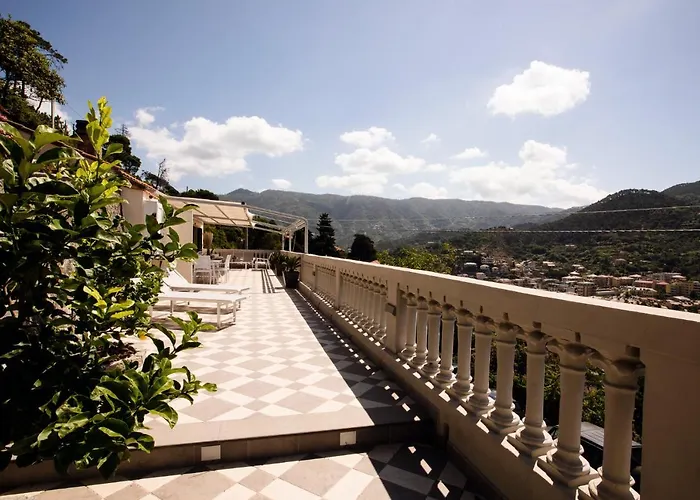 Bellevue - & 4* 레반토