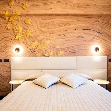 Bellevue - & 4* Levanto