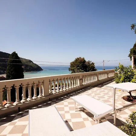 Bellevue - & Casa de hóspedes 4*